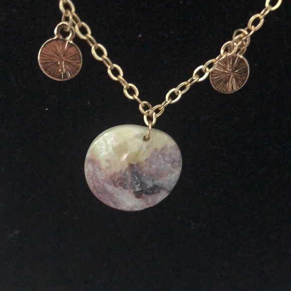 Ettika
18K Gold Plated Shell Disc Necklace - Picture 7 of 10